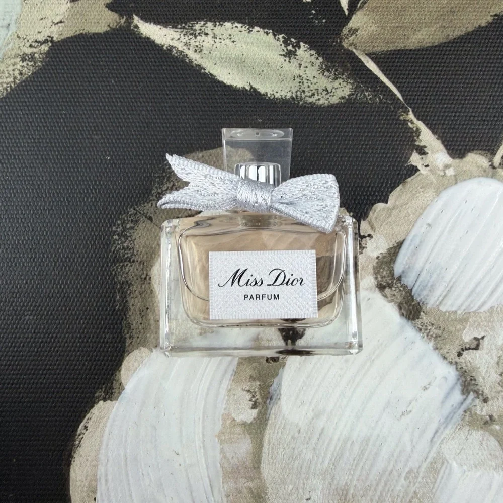 NEW Miss Dior Mini 0.17 FL OZ / 5ml Travel Size.